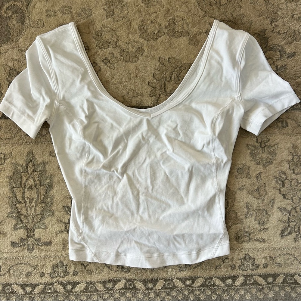 Lululemon align tee NWOT - Picture 2 of 4